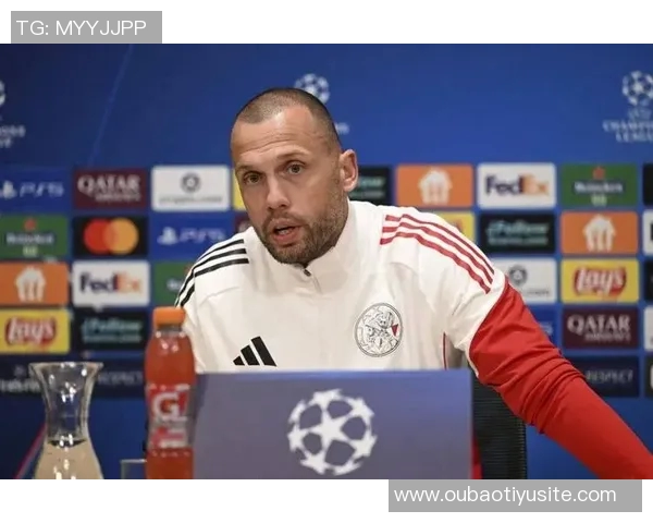 阿贾克斯与滕哈赫接触谈判狼队进展缓慢引发关注